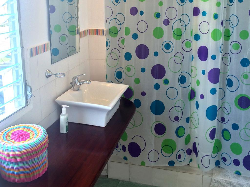 بورتو بيلو Casa Del Rayo Verde Hotelito Solidario الغرفة الصورة